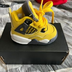 Air Jordan 4 Retro ‘Lightning’ TD